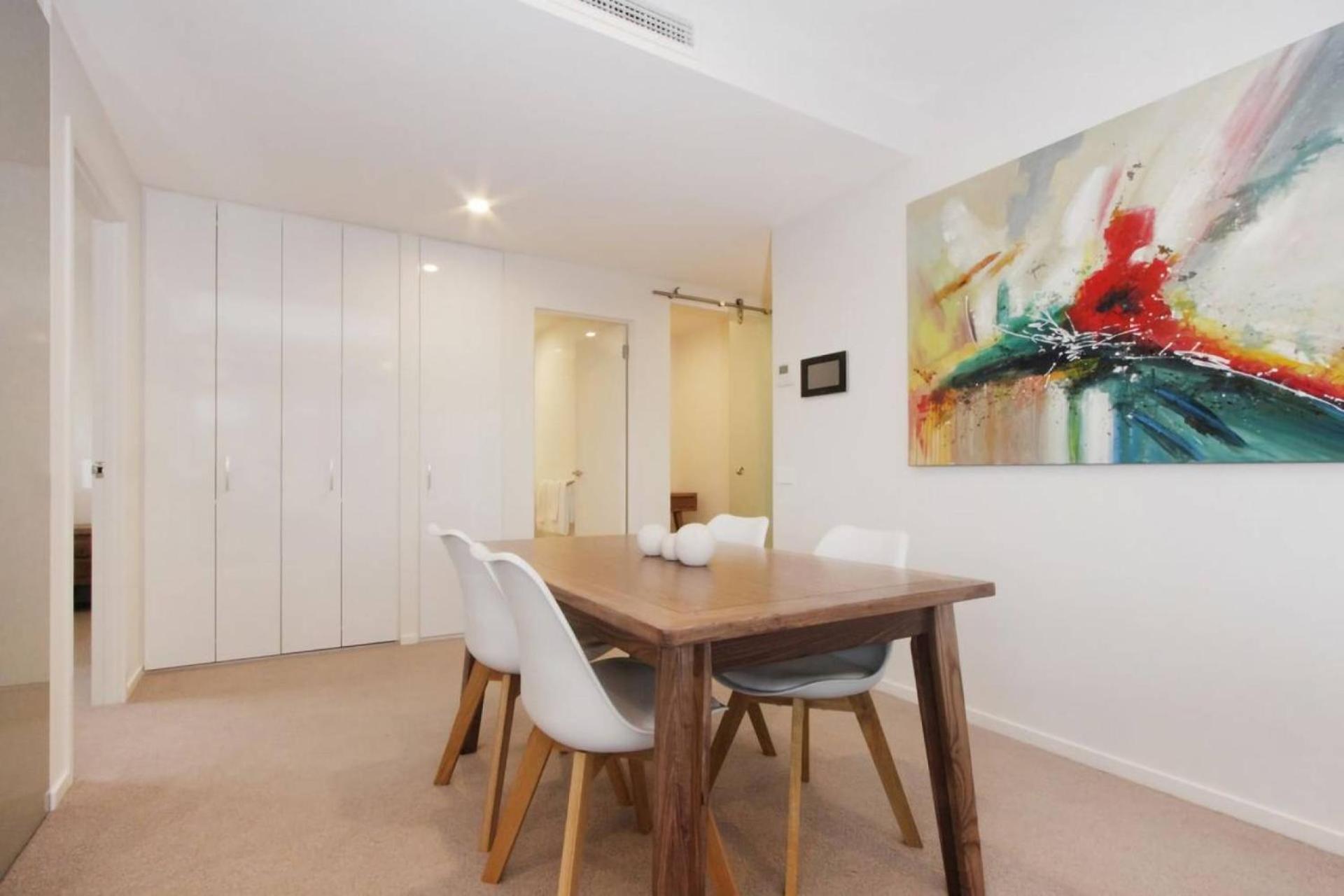 Iq Smart Apartments 704 Braddon Act Canberra Exterior photo