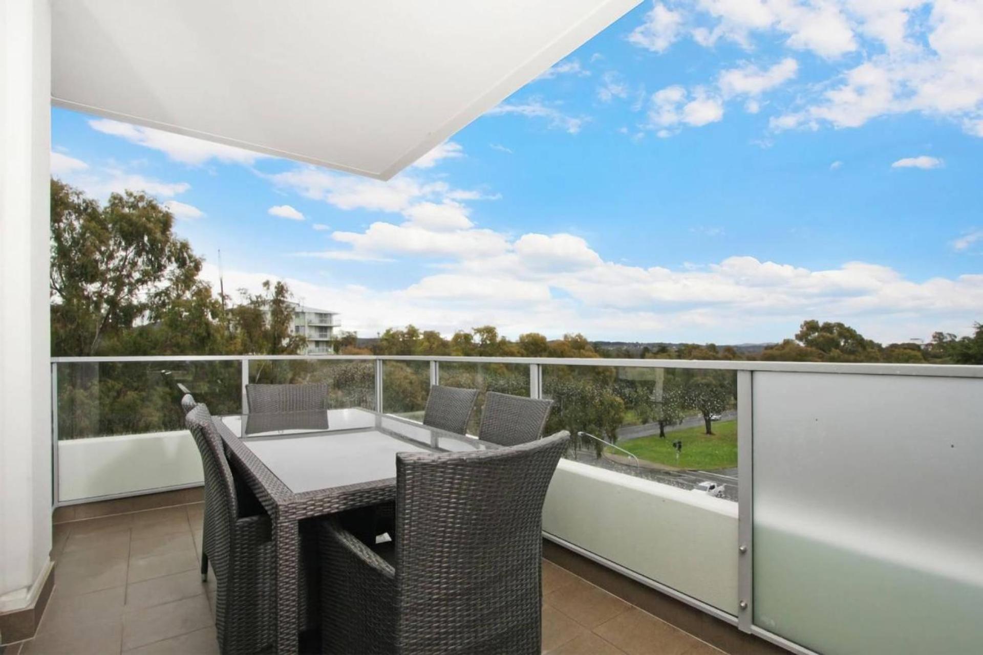 Iq Smart Apartments 704 Braddon Act Canberra Exterior photo