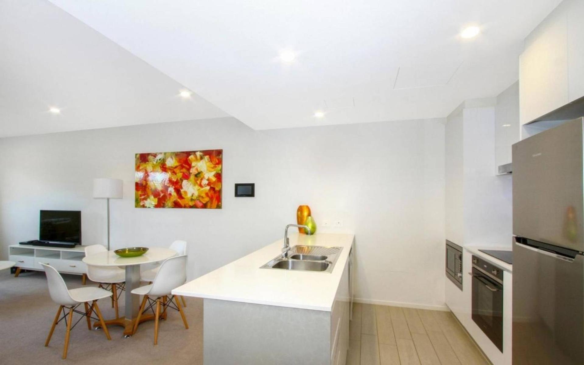 Iq Smart Apartments 704 Braddon Act Canberra Exterior photo